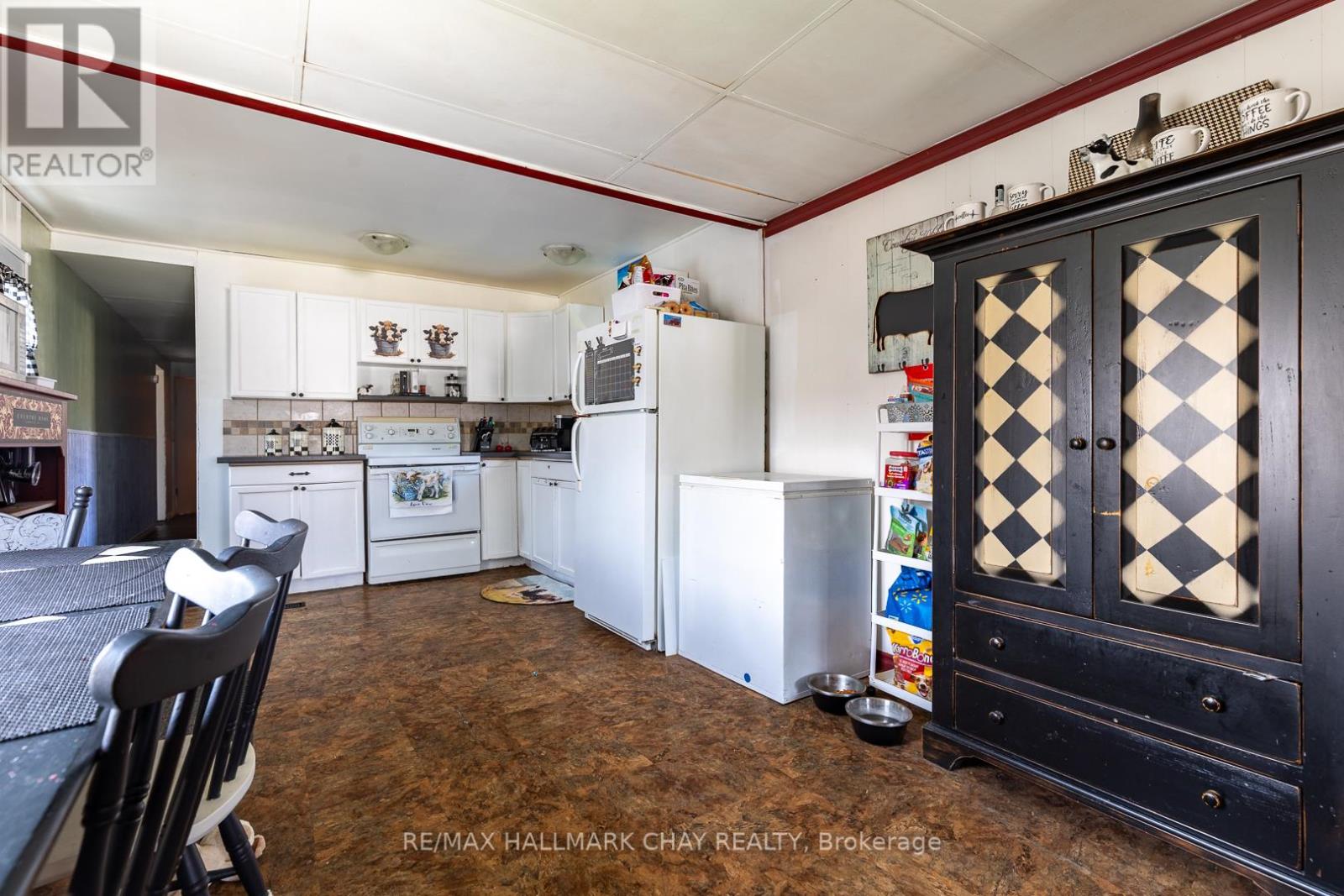 1331 HILLTOP ROAD - 12