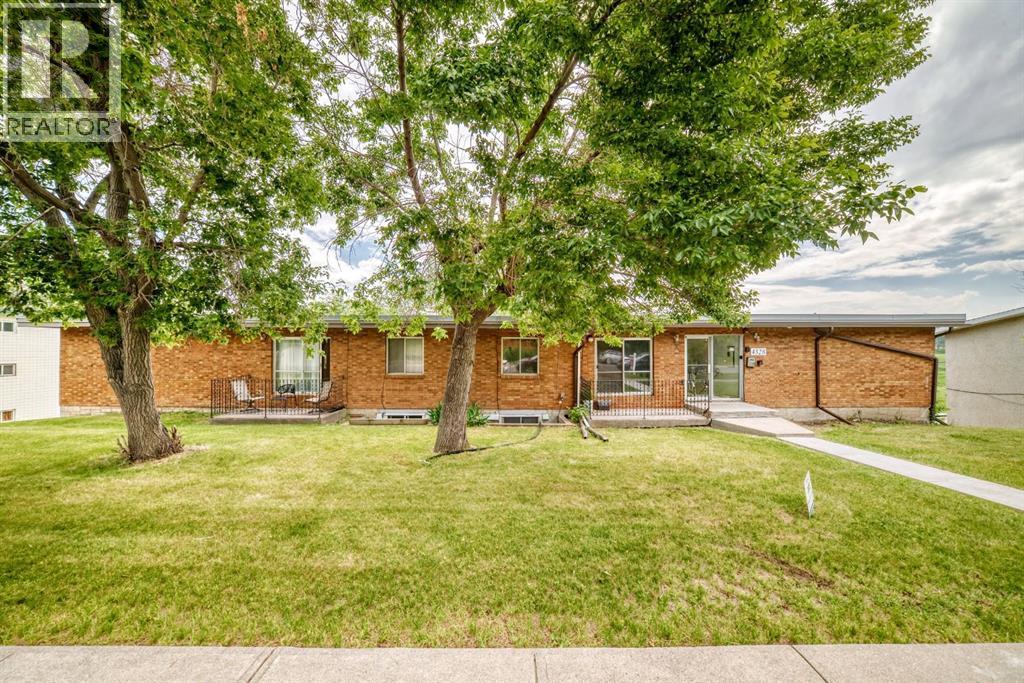 #201 4328 4 Street NW - 2