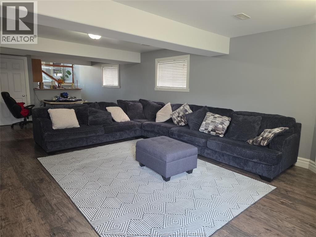 1509 MERIDIAN STREET - 21