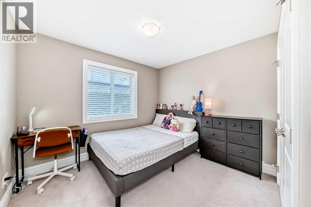 75 Silverado Bank Gardens SW - 33