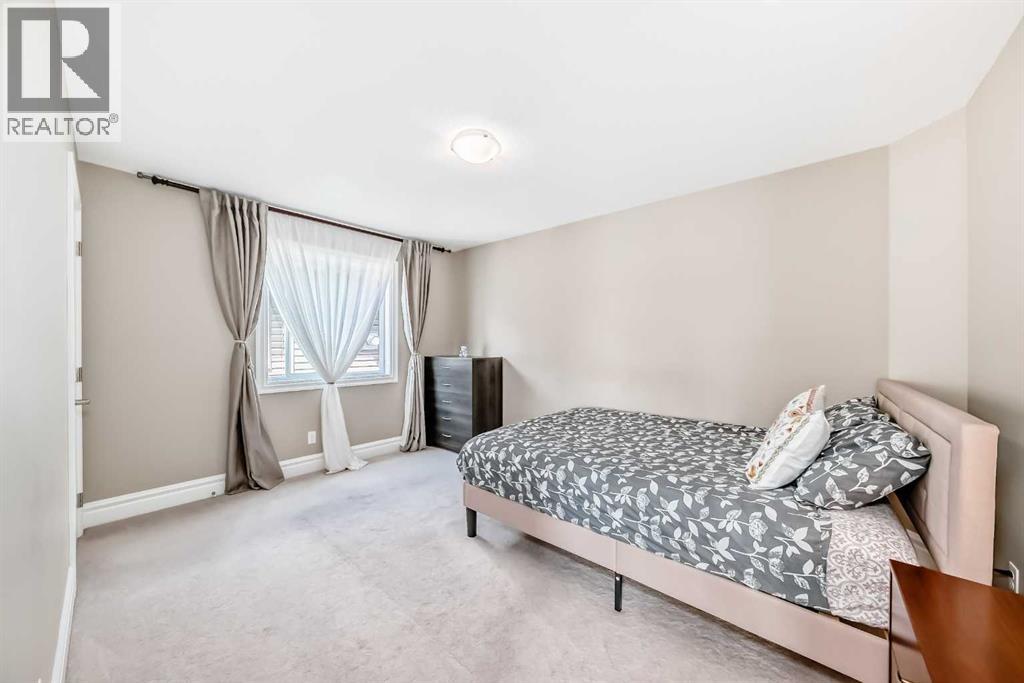75 Silverado Bank Gardens SW - 32