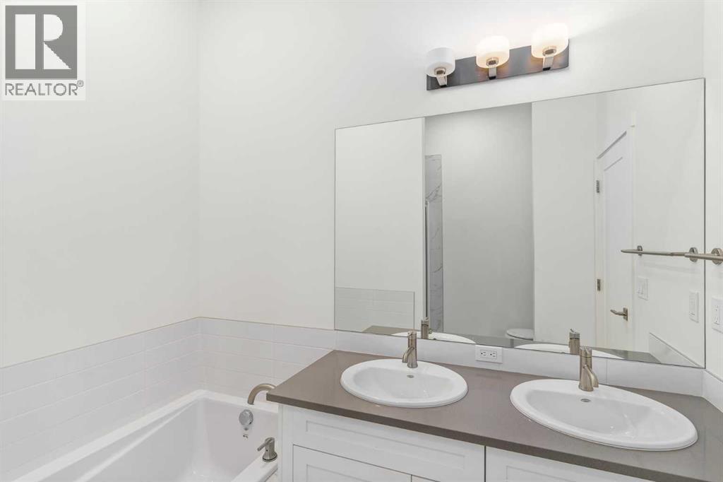 135 Legacy Glen Parade SE - 21