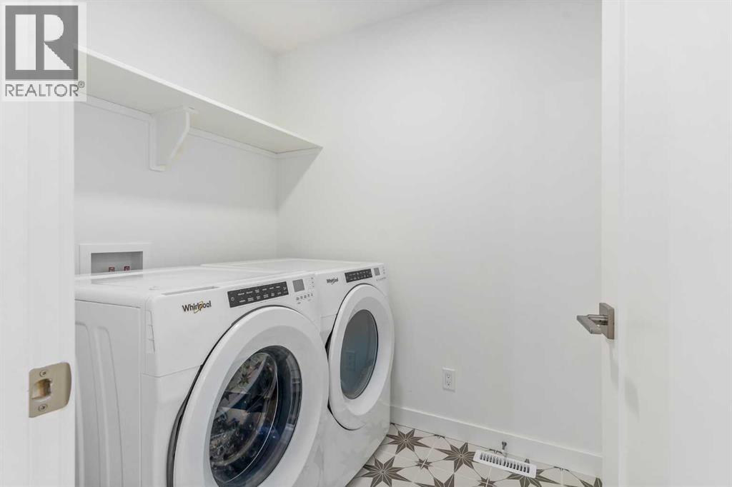 135 Legacy Glen Parade SE - 24