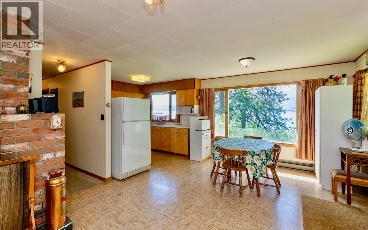 3035 Squilax-Anglemont Road - 6