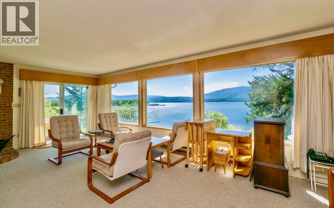 3035 Squilax-Anglemont Road - 22