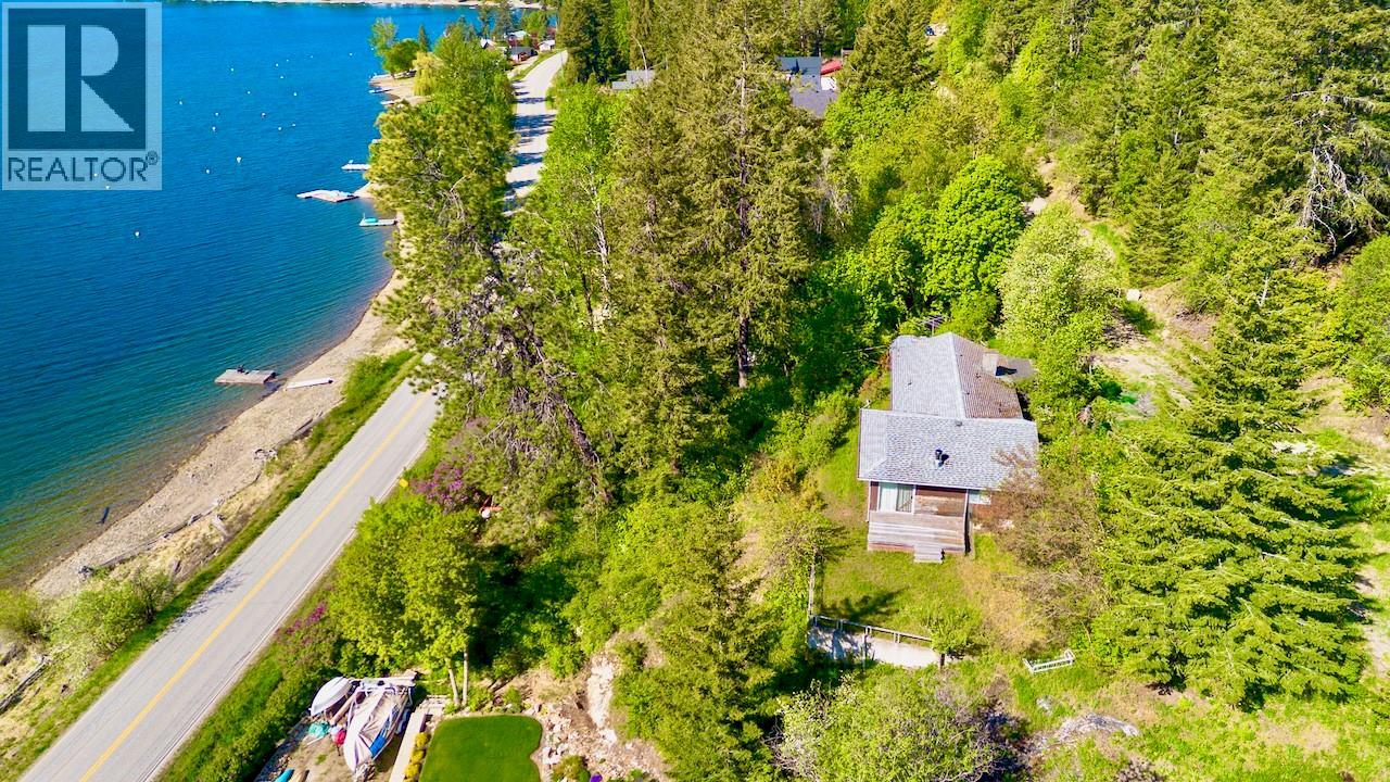 3035 Squilax-Anglemont Road - 48