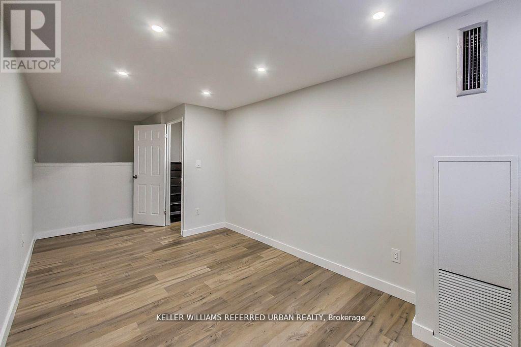 #1215 11 WINCOTT DRIVE - 13