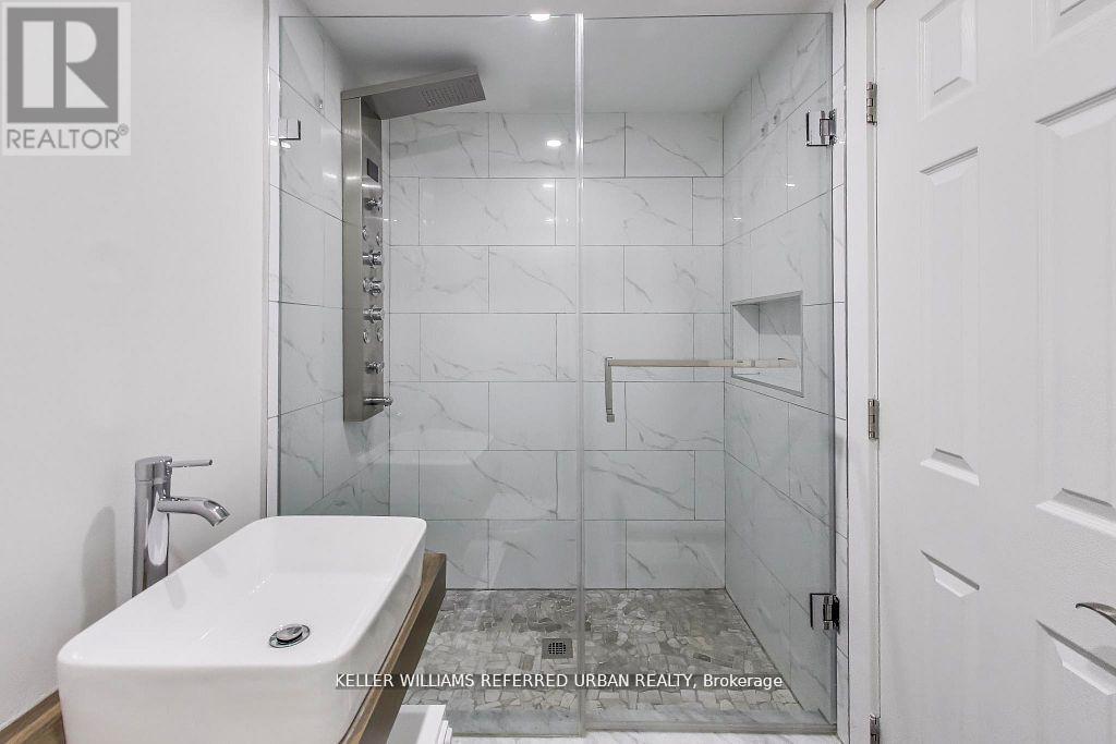 #1215 11 WINCOTT DRIVE - 15
