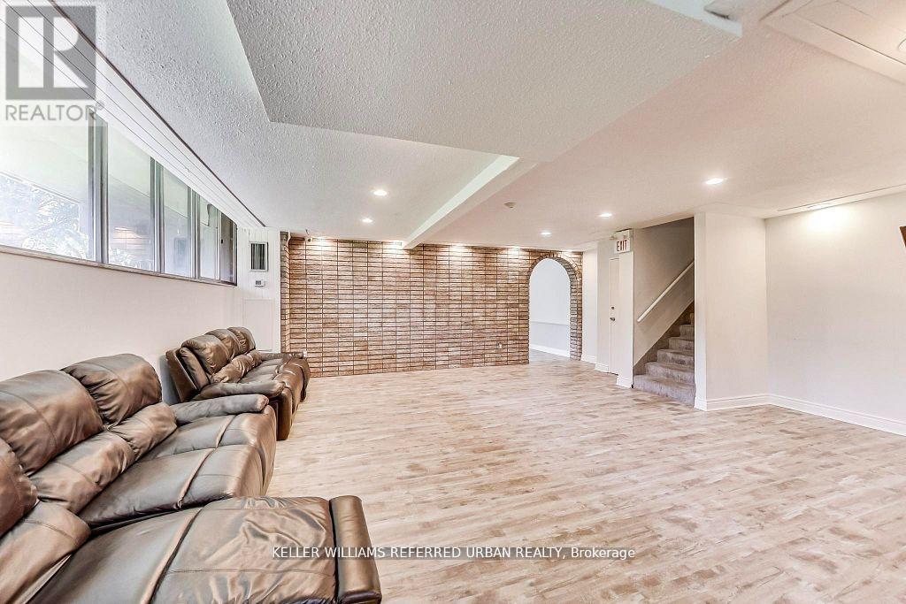 #1215 11 WINCOTT DRIVE - 23
