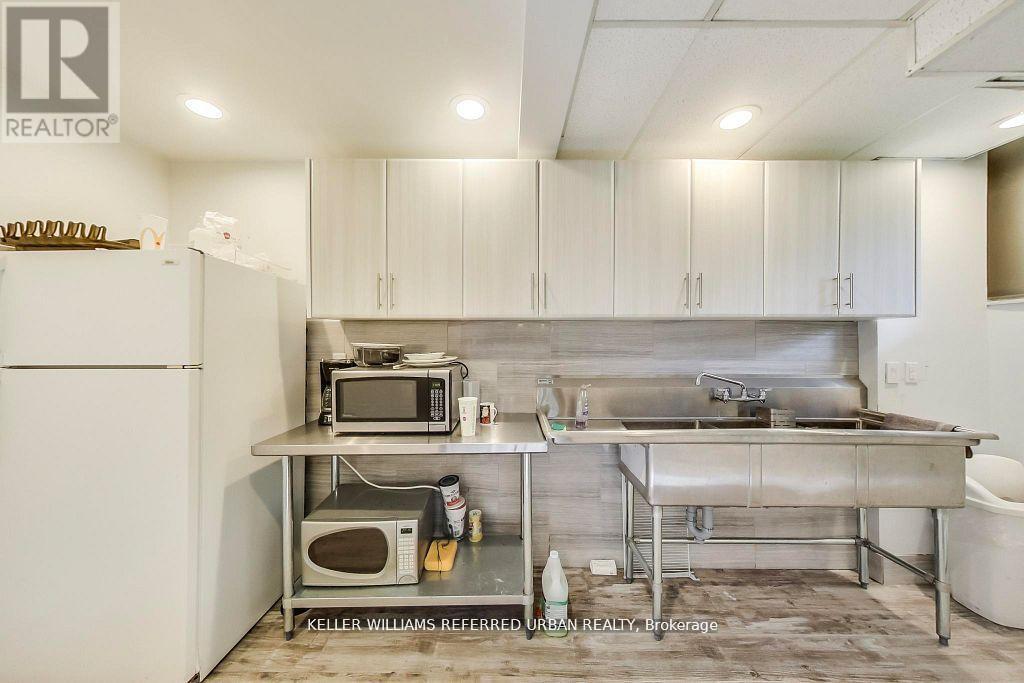 #1215 11 WINCOTT DRIVE - 30