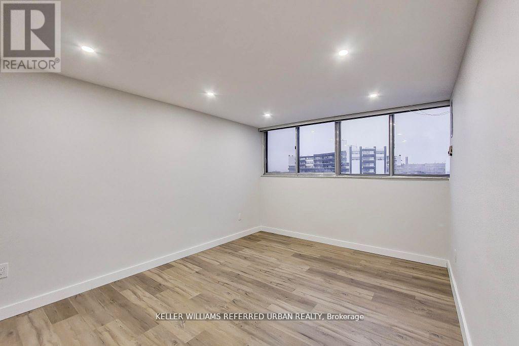 #1215 11 WINCOTT DRIVE - 9