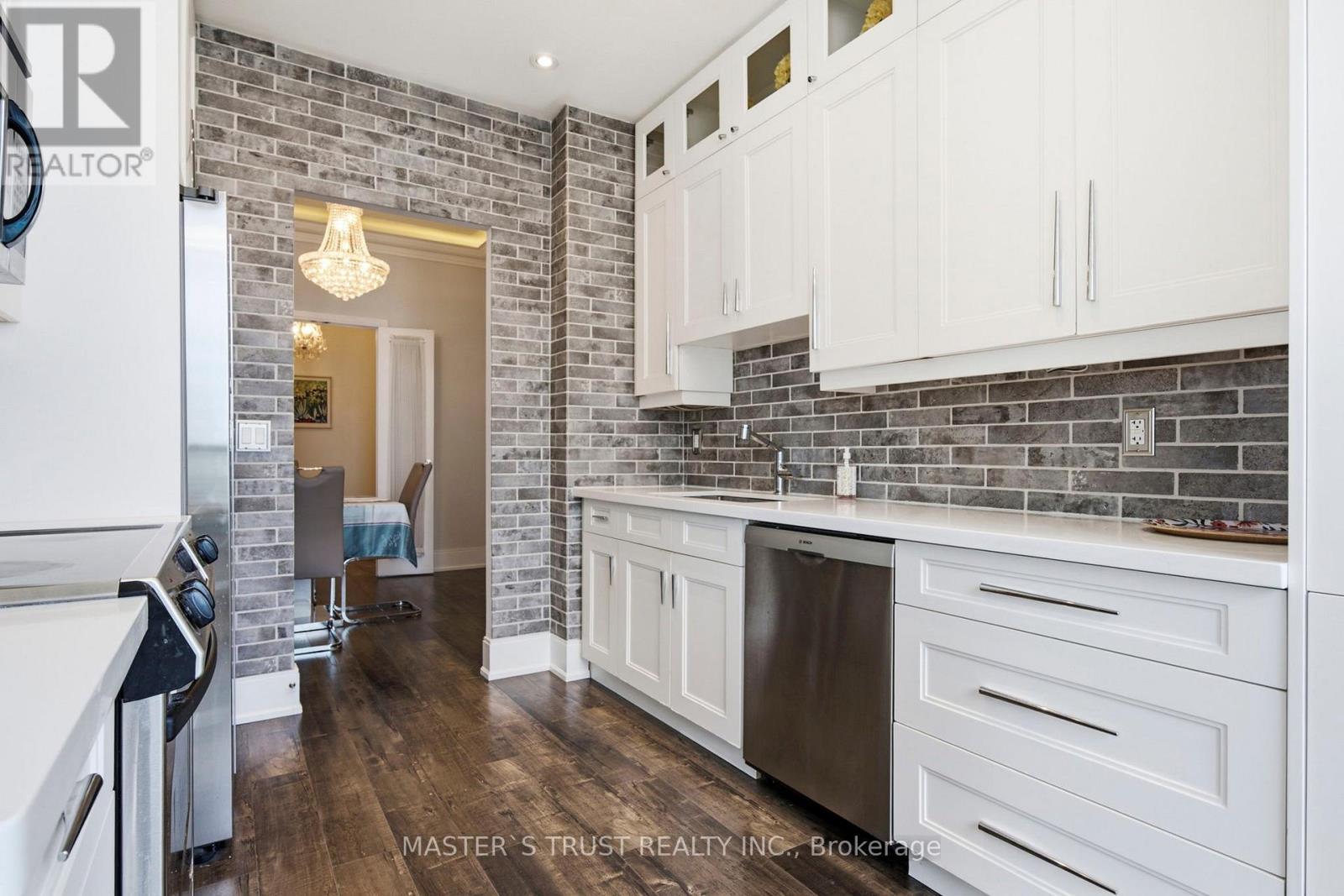 #2844 35 VIKING LANE - 13