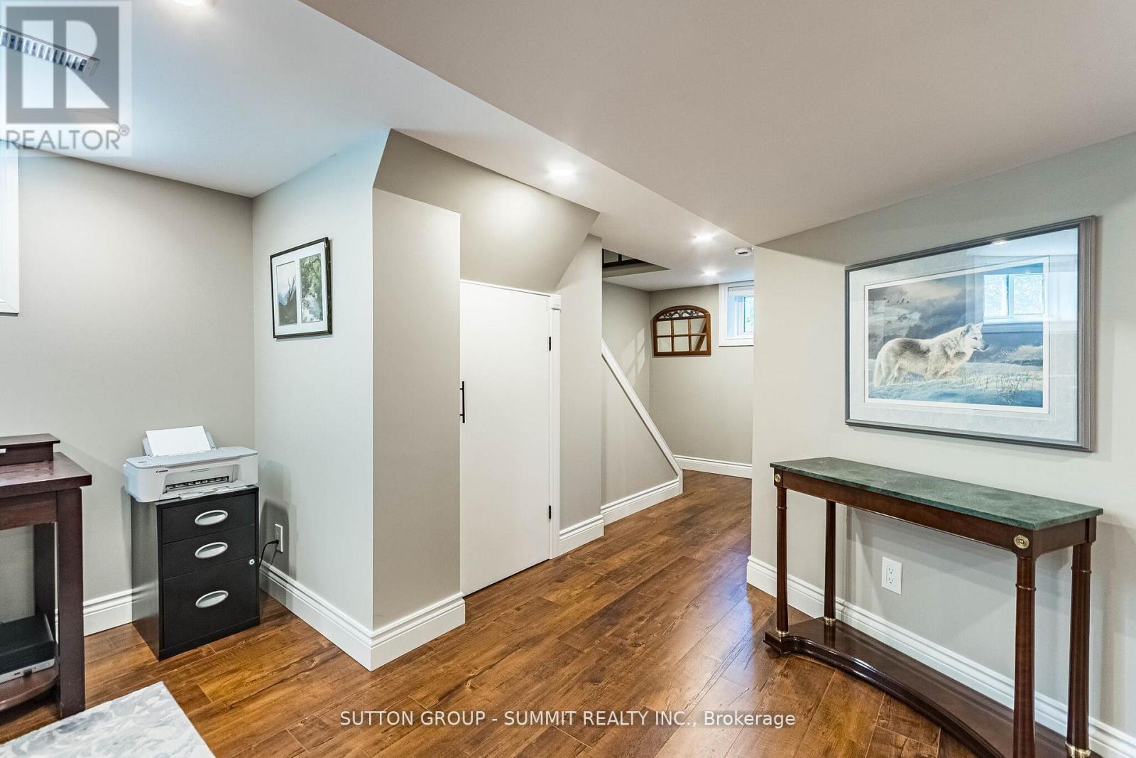 2084 EDINBURGH DRIVE - 31
