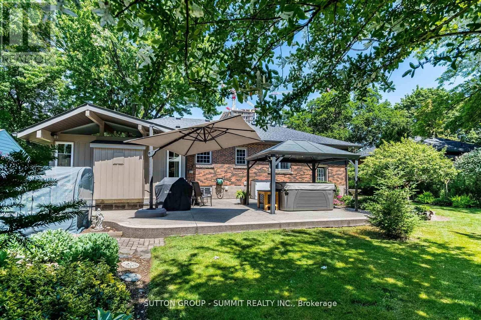 2084 EDINBURGH DRIVE - 41