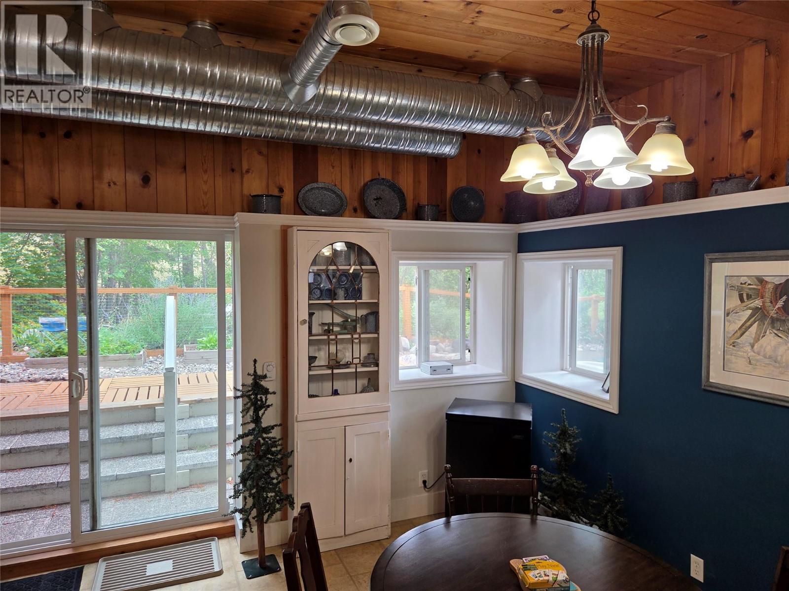 2633 9th Street - 22