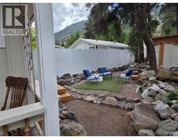 2633 9th Street, Olalla, BC V0X1N6 Photo 35