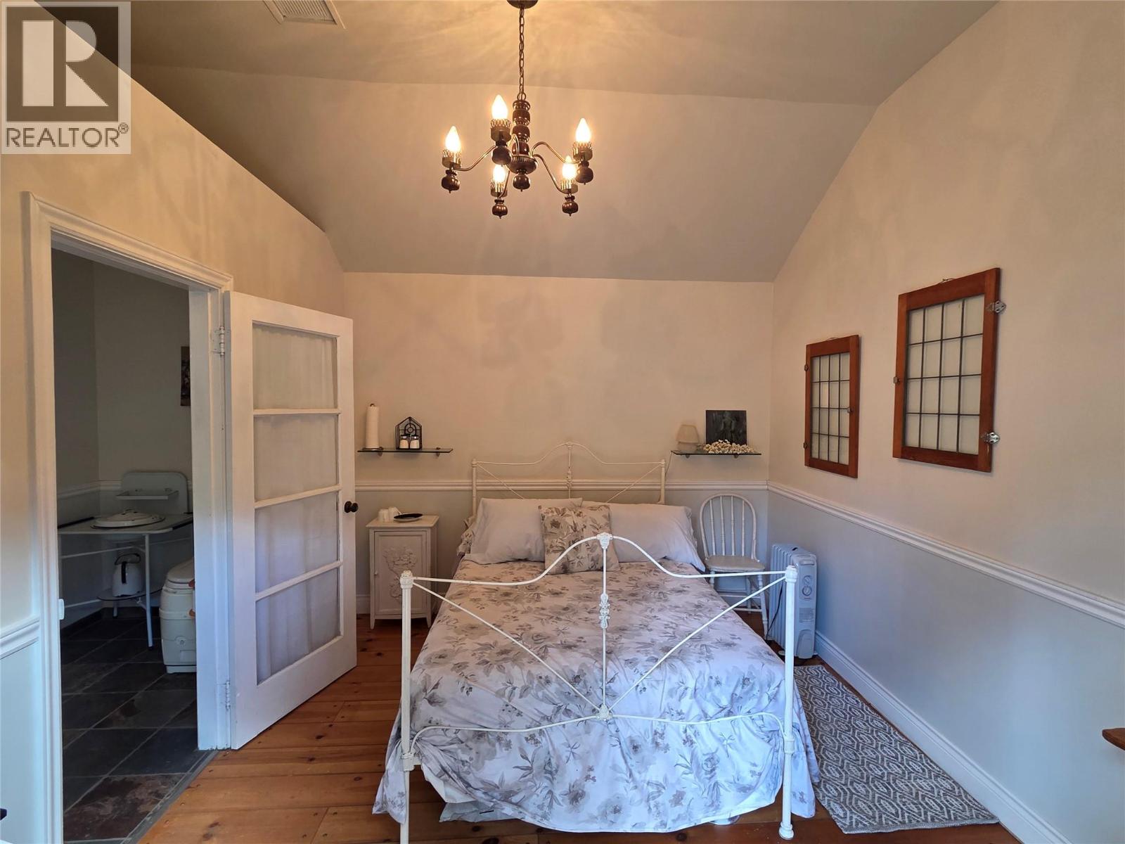 2633 9th Street - 32