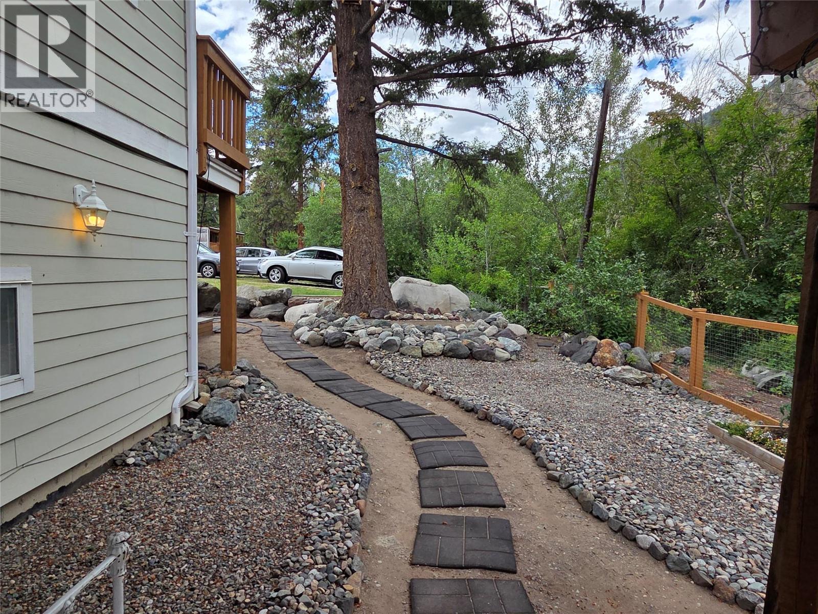 2633 9th Street - 38