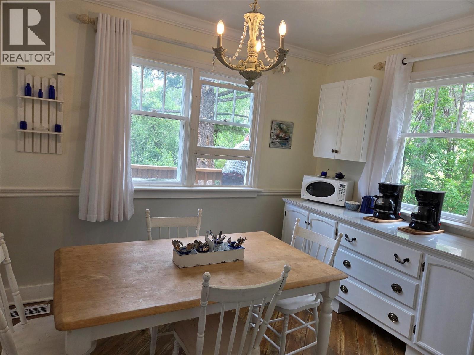 2633 9th Street - 7