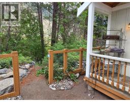 2633 9th Street, Olalla, BC V0X1N6 Photo 29