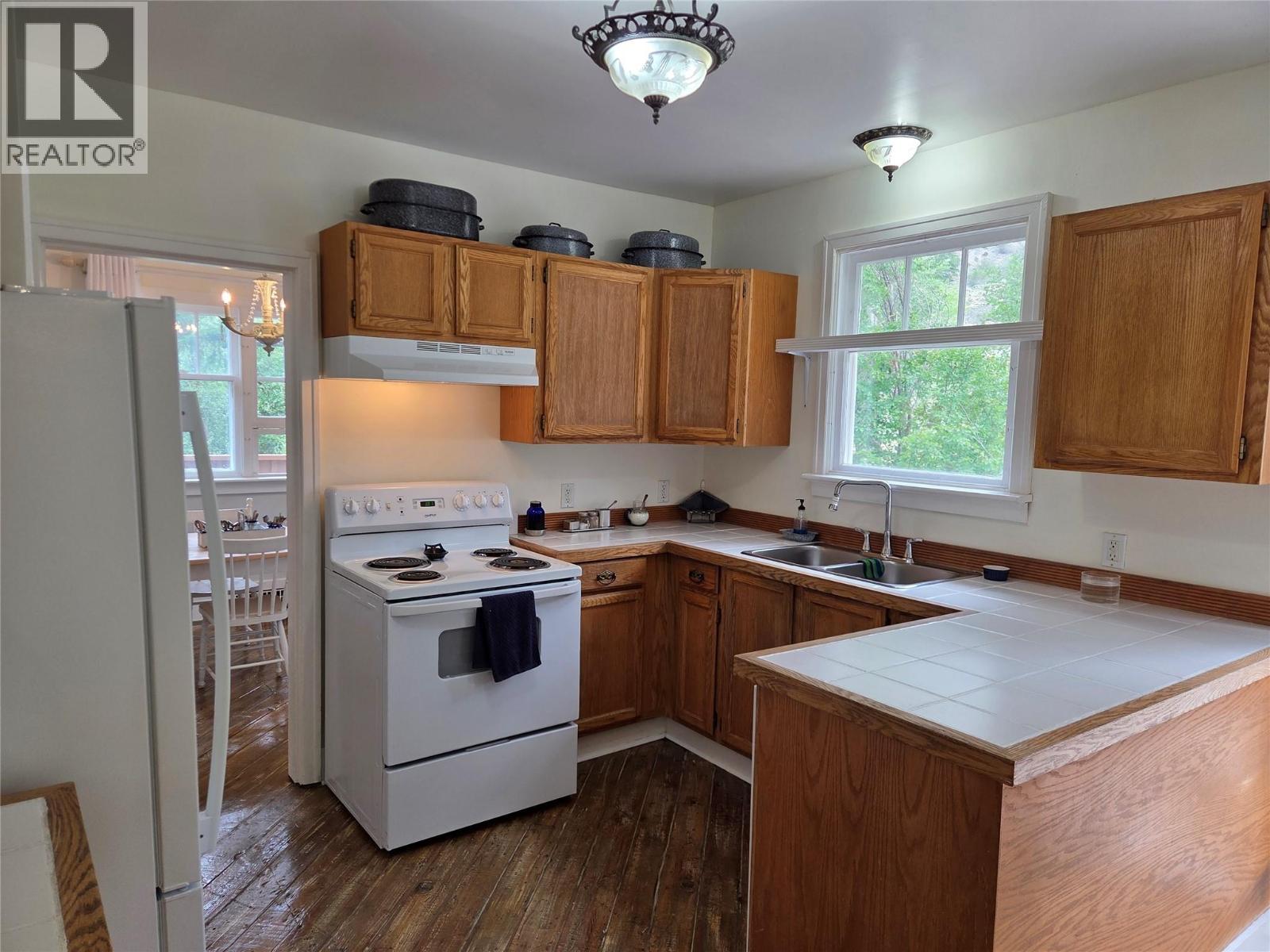 2633 9th Street - 10