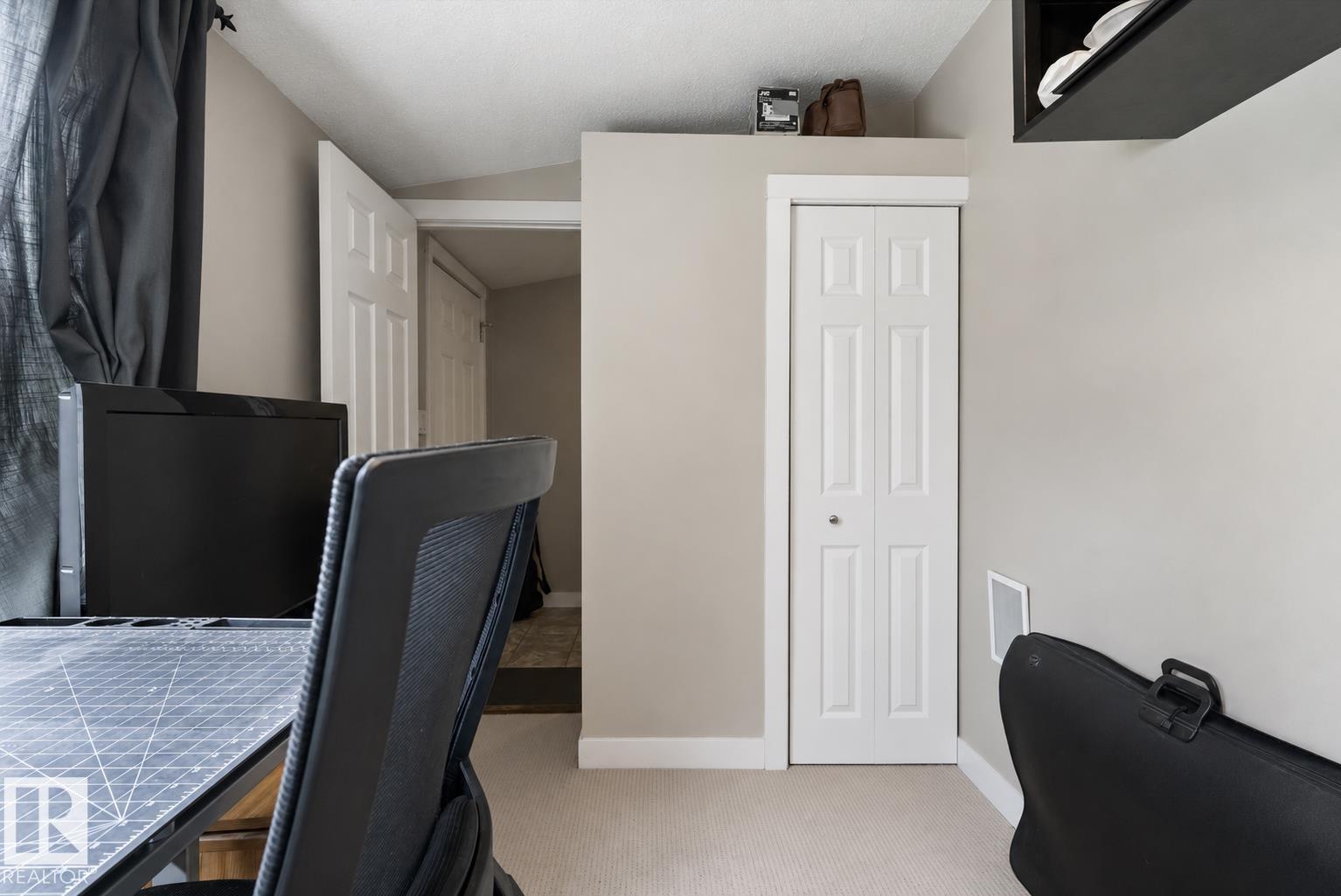 9631 78 AV NW — photo 14