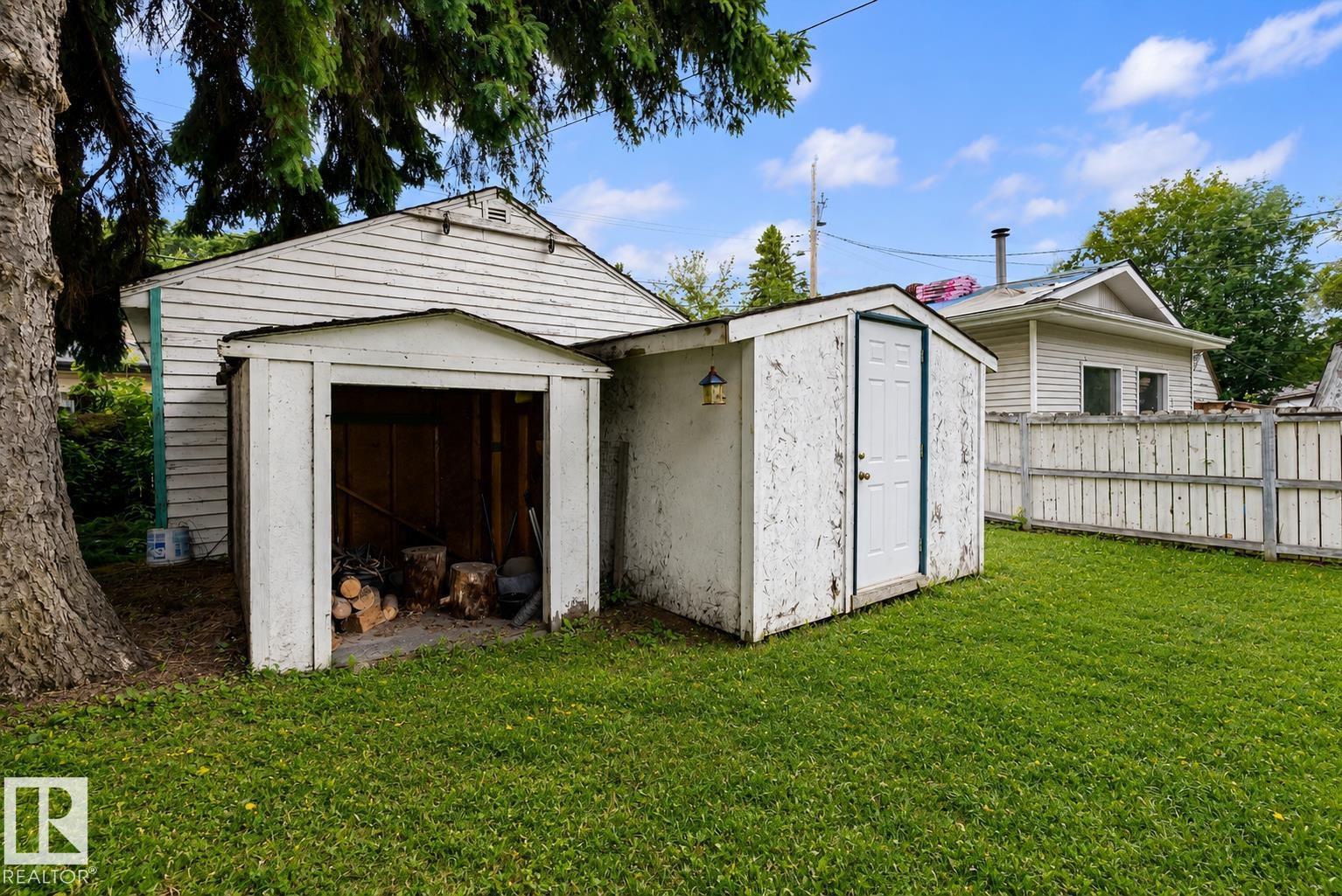 9631 78 AV NW — photo 19