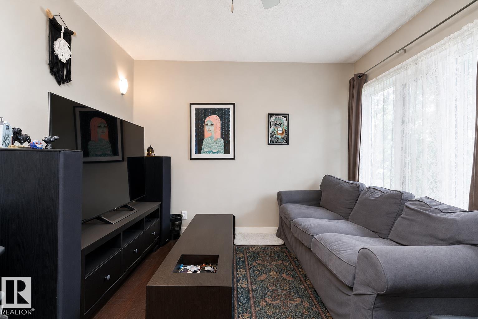 9631 78 AV NW - photo 3