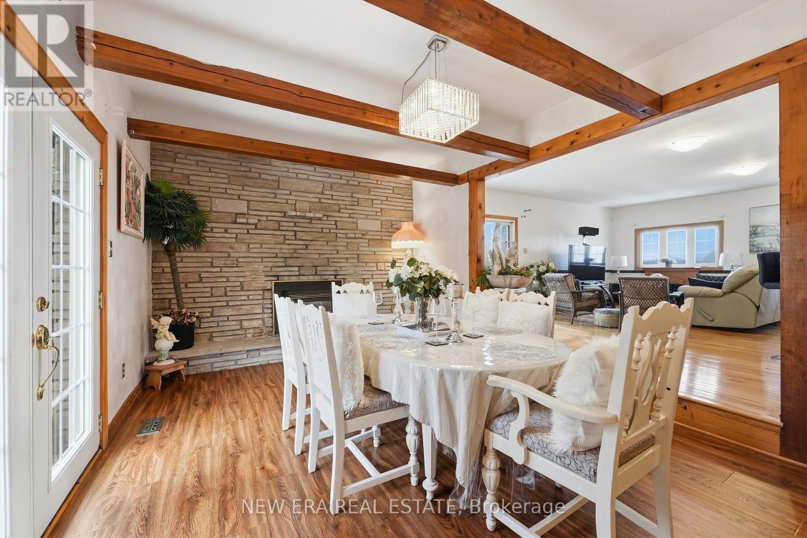 645 HATTON AVENUE - 17