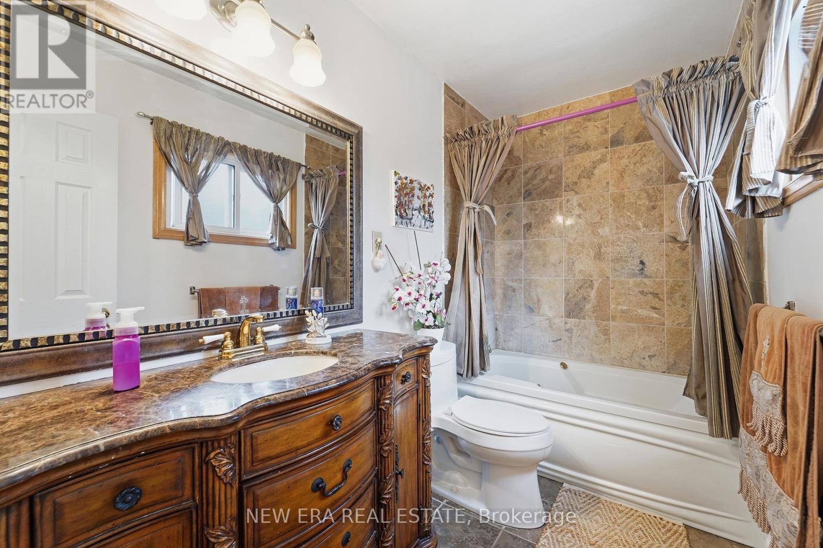 645 HATTON AVENUE - 21