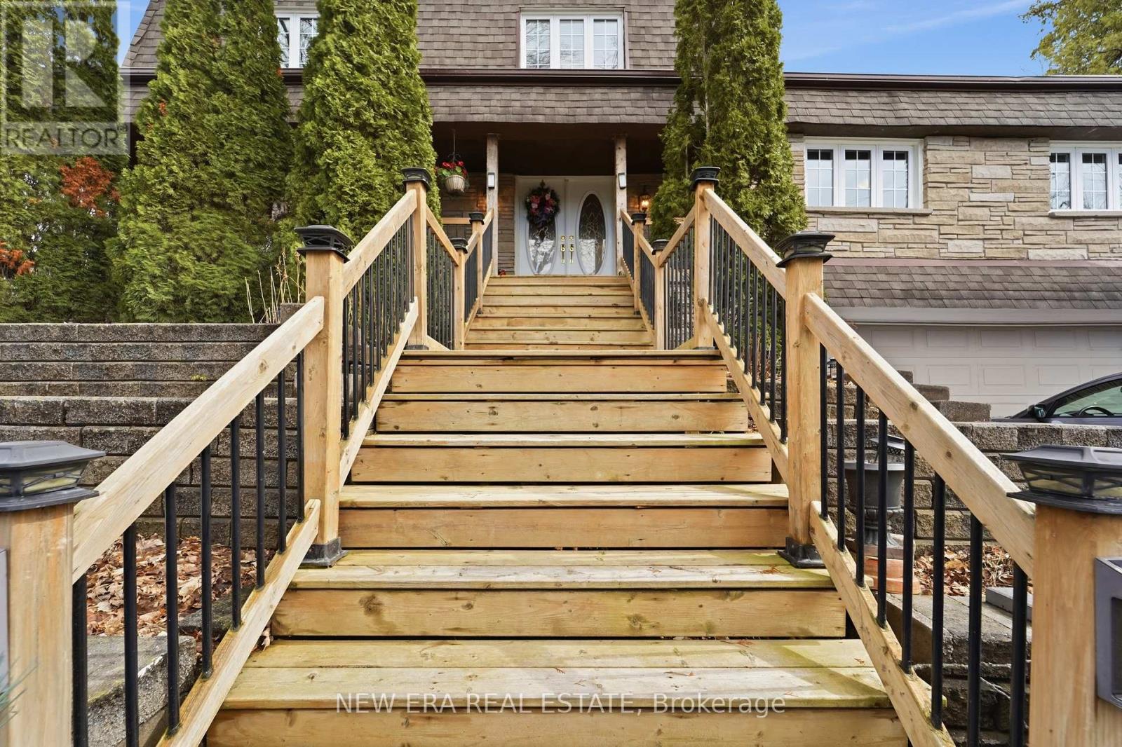 645 HATTON AVENUE - 3