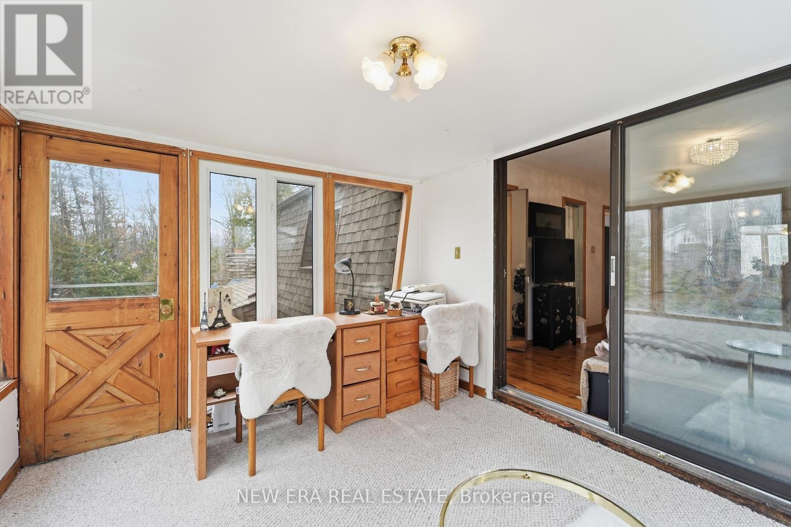 645 HATTON AVENUE - 30