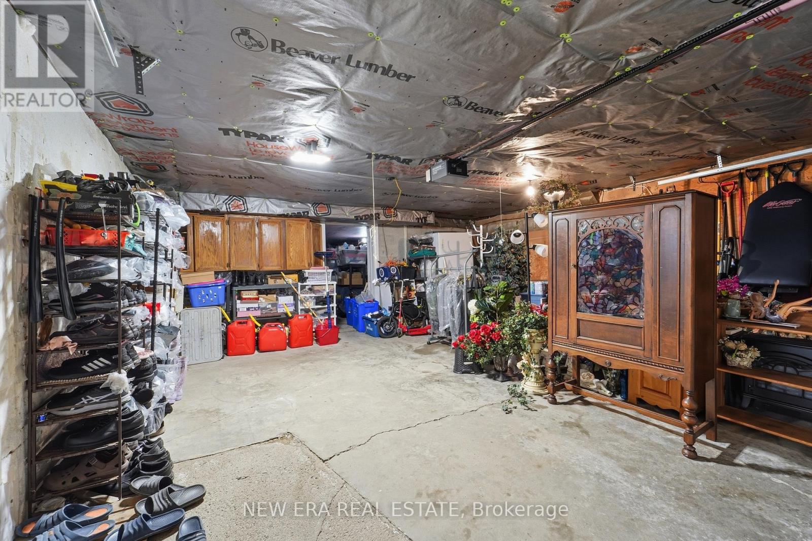 645 HATTON AVENUE - 38