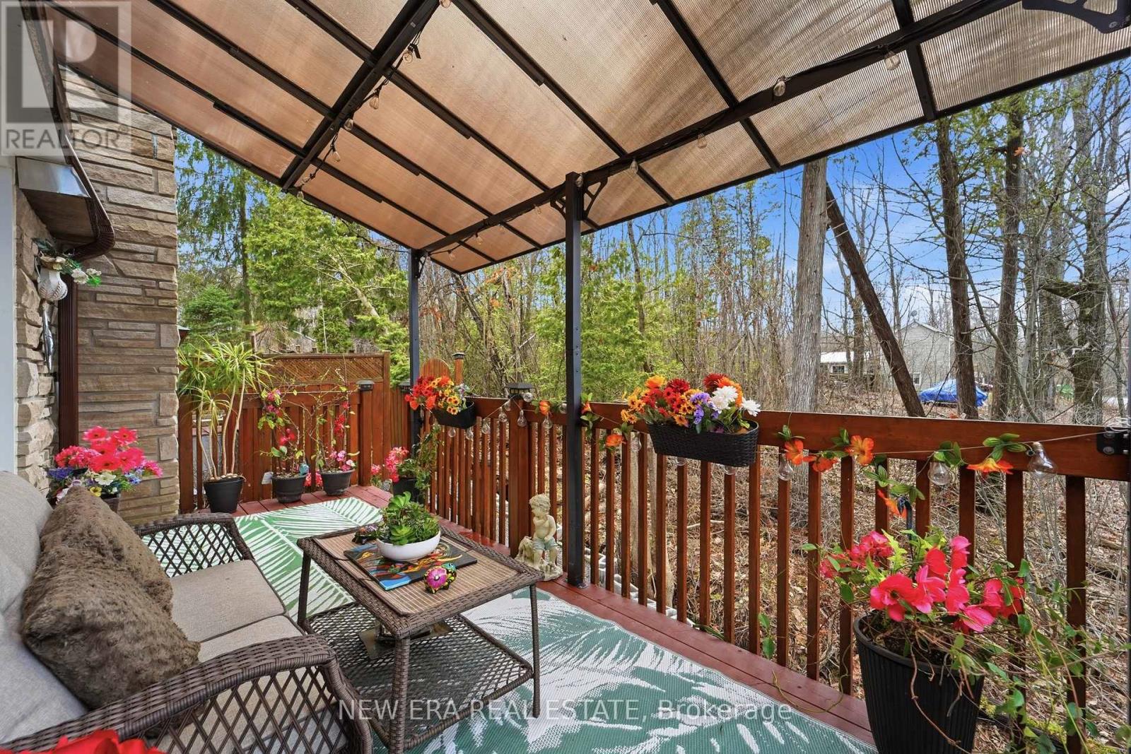 645 HATTON AVENUE - 6