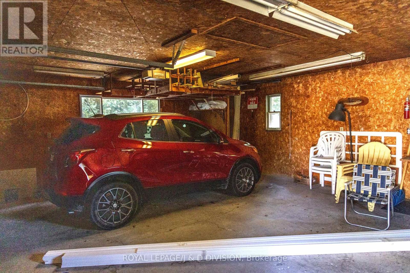 478 JOHNSON STREET - 31