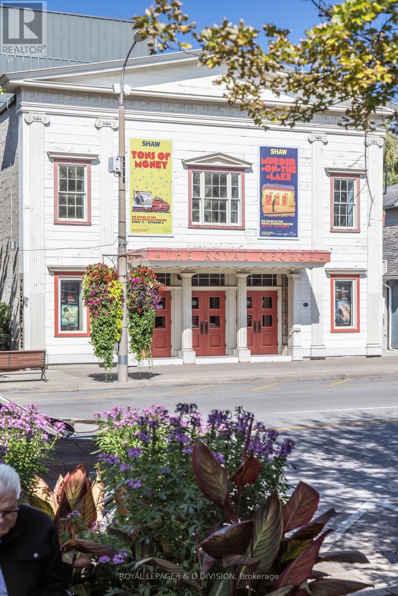 478 JOHNSON STREET - 47