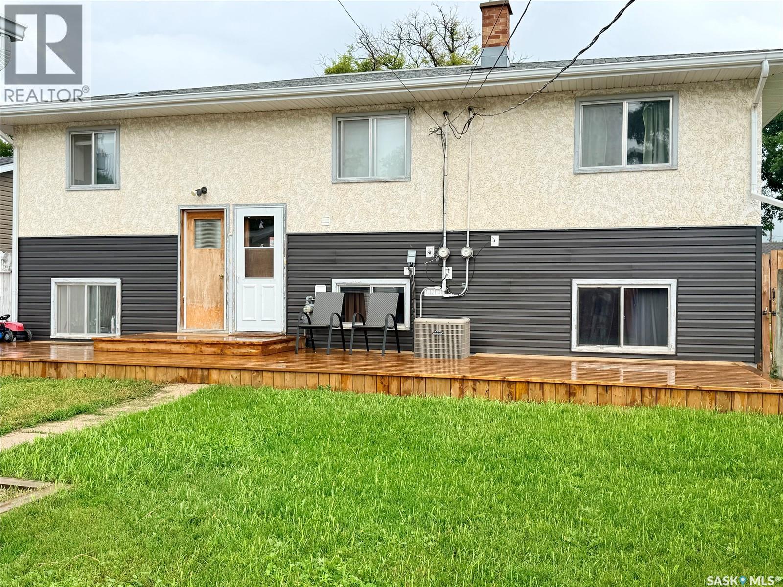 160 3rd AVENUE SE - 24