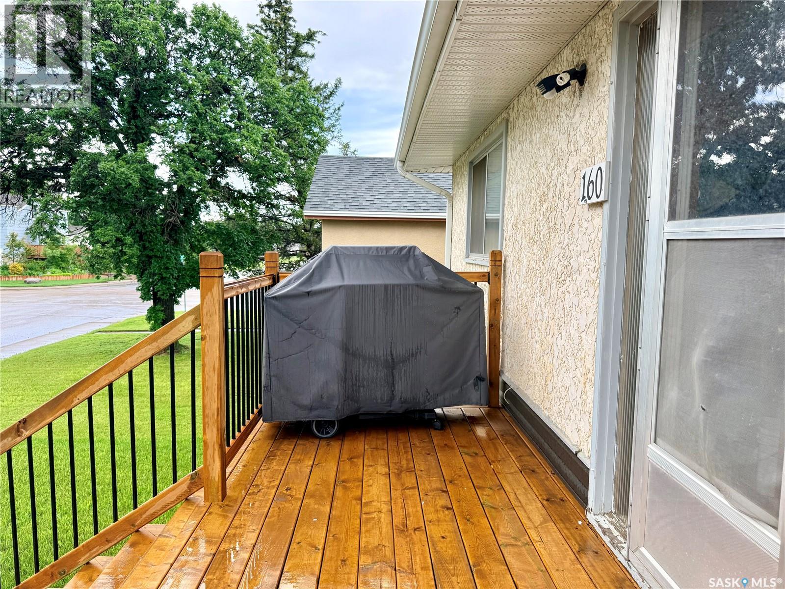 160 3rd AVENUE SE - 34