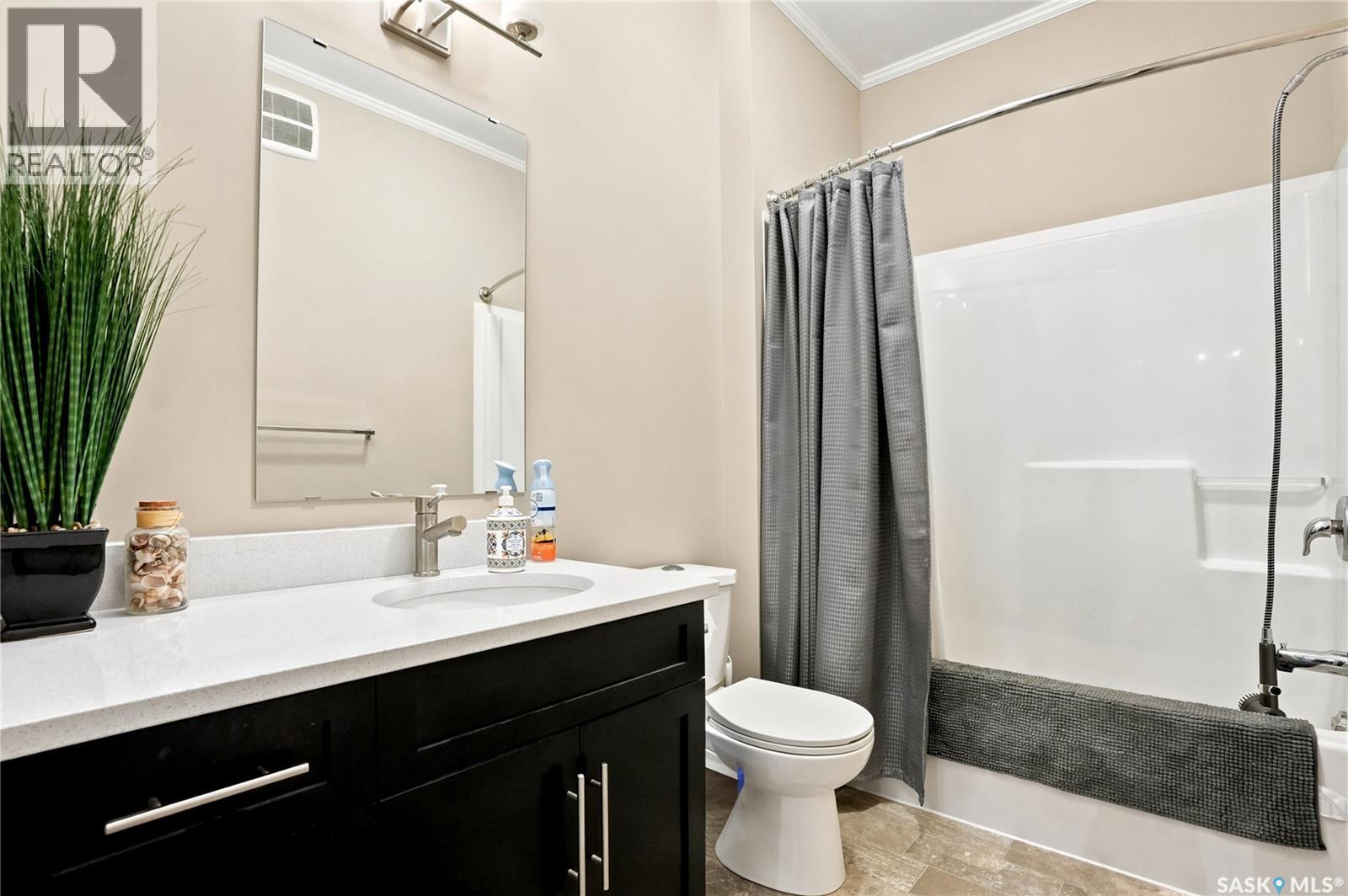 #103 720 Baltzan BOULEVARD - 22