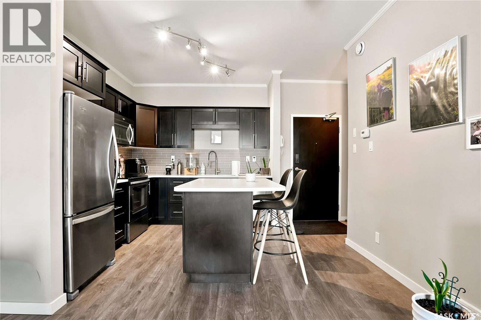 #103 720 Baltzan BOULEVARD - 4