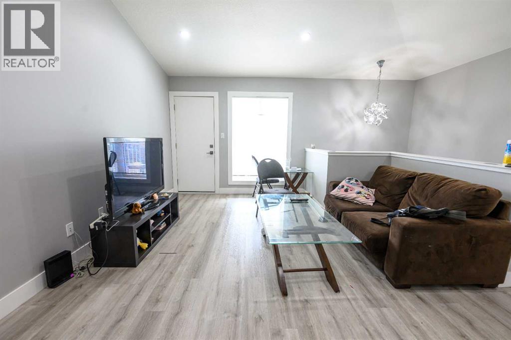 9303 107 Avenue - 19