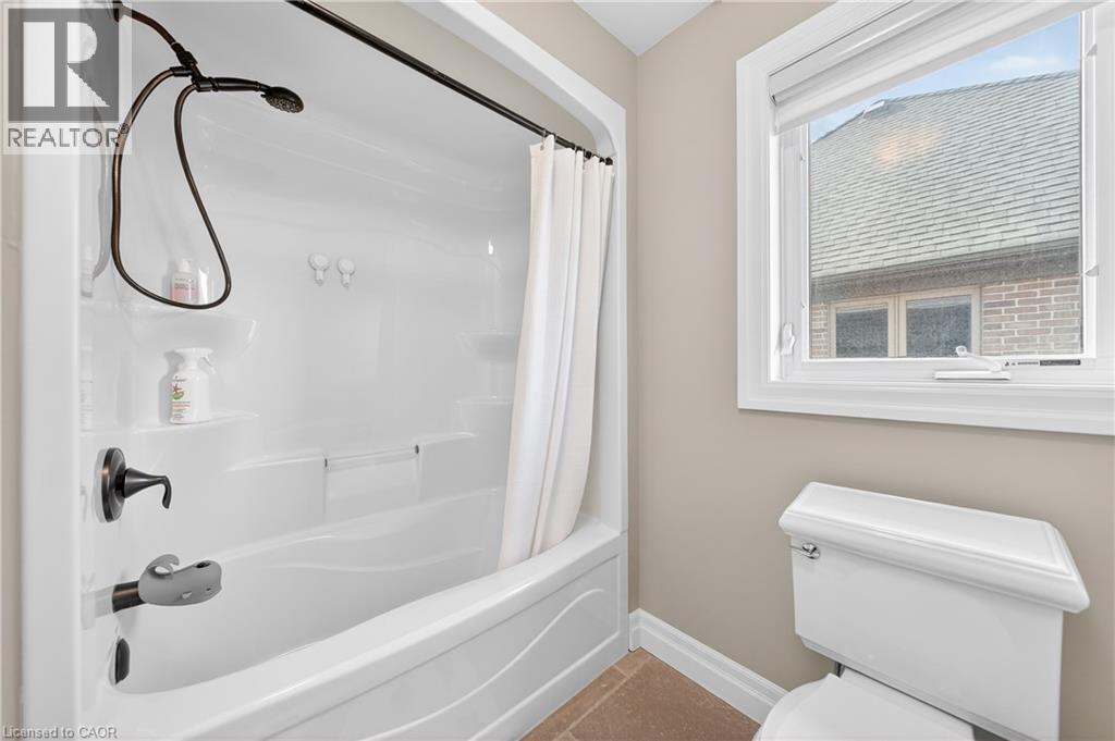 325 DEERFOOT Trail - Image 32