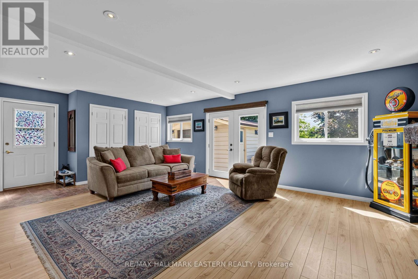 503 ROMAINE STREET - 12