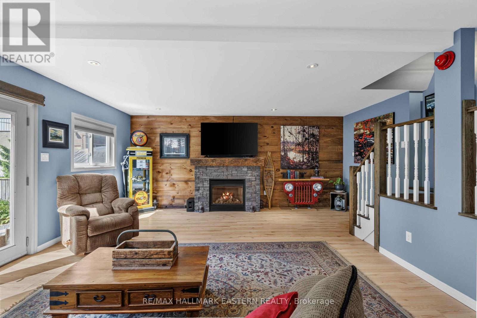 503 ROMAINE STREET - 13