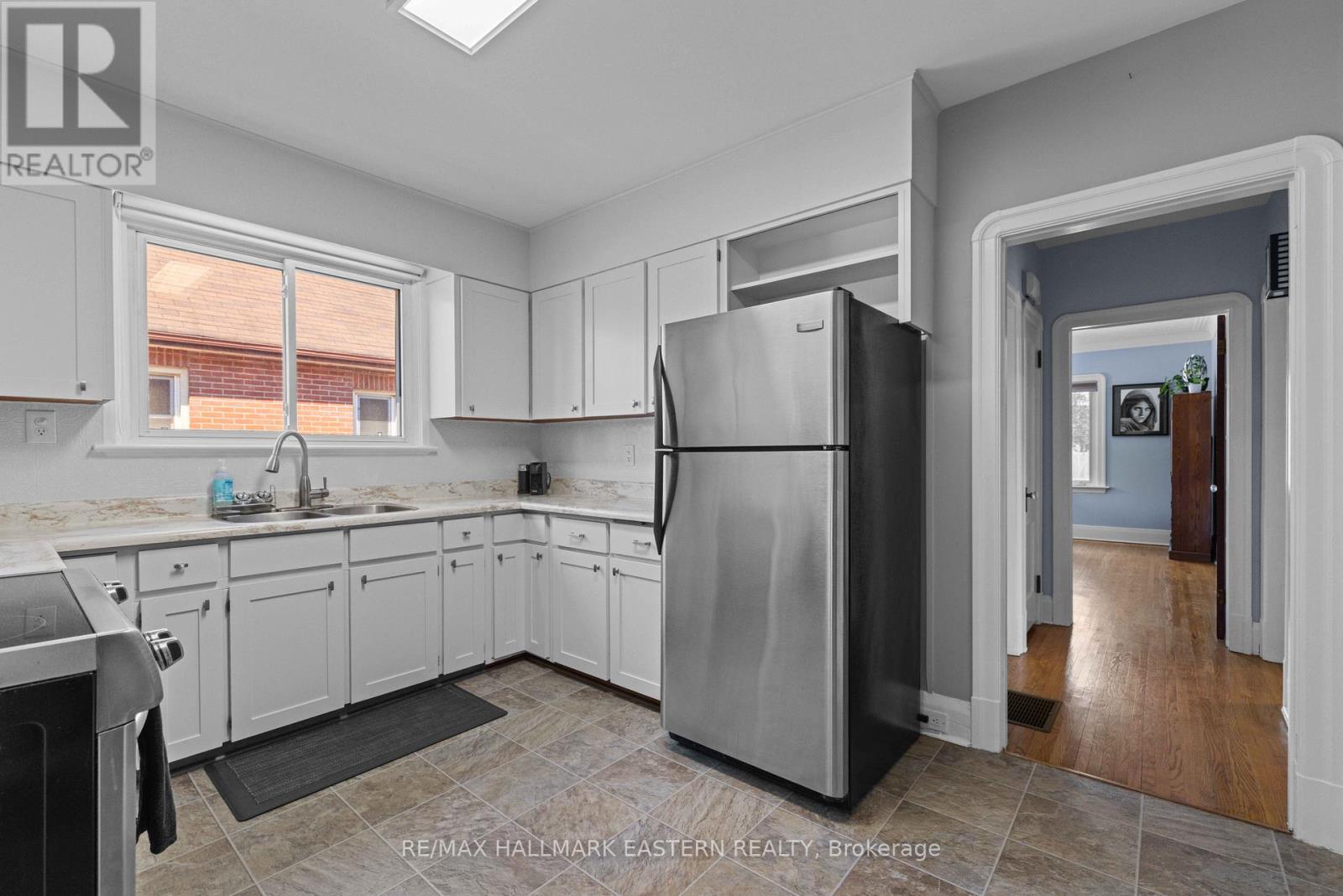 503 ROMAINE STREET - 16
