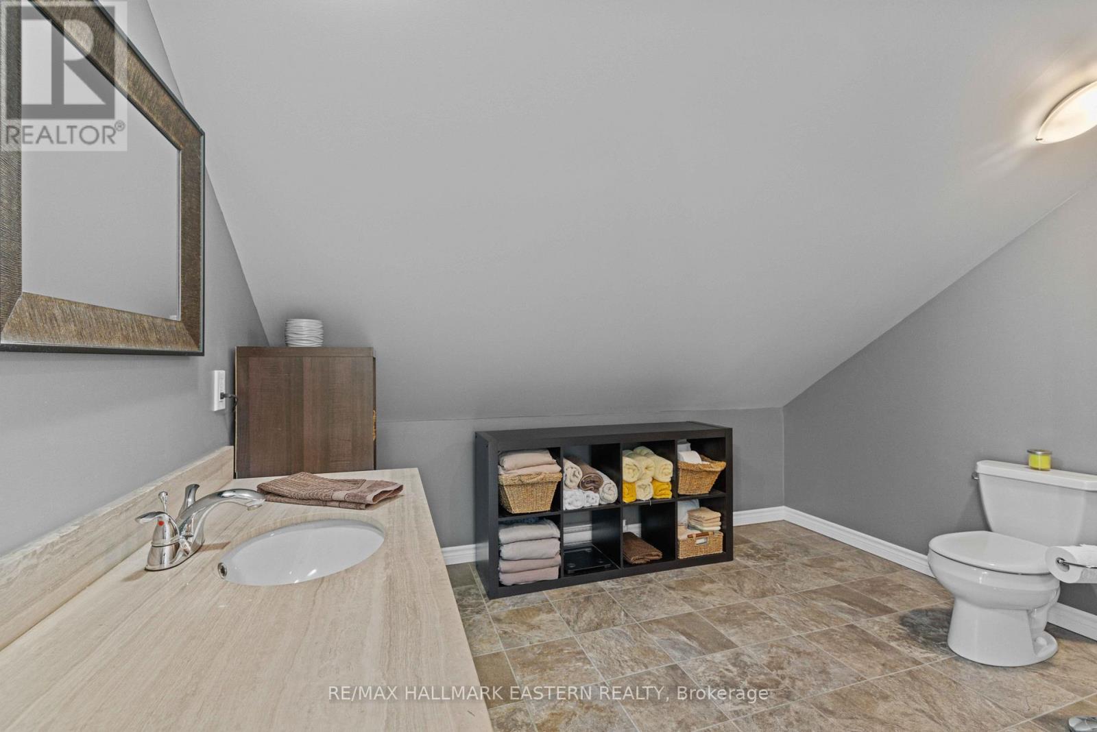503 ROMAINE STREET - 27