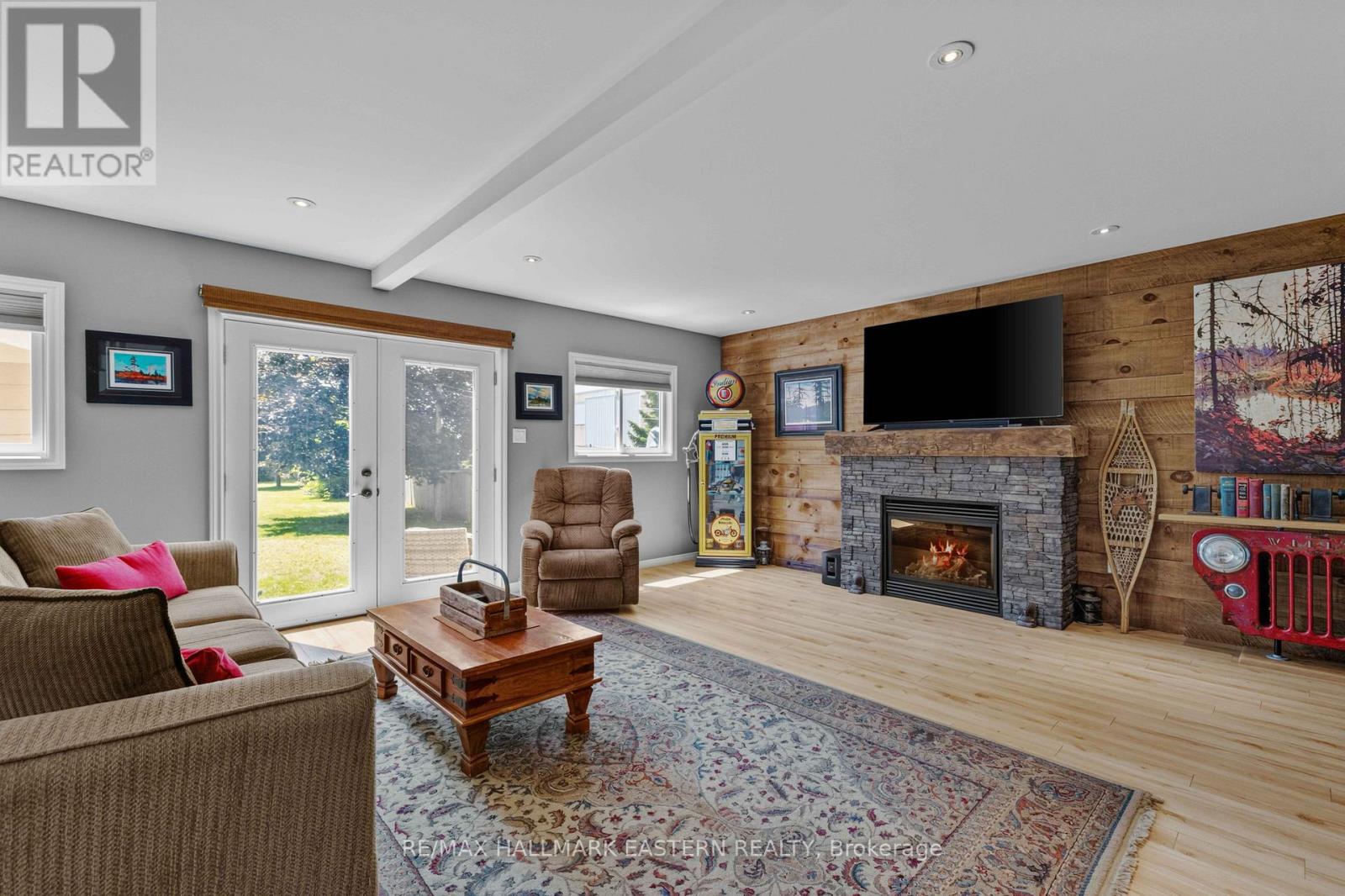 503 ROMAINE STREET - 5