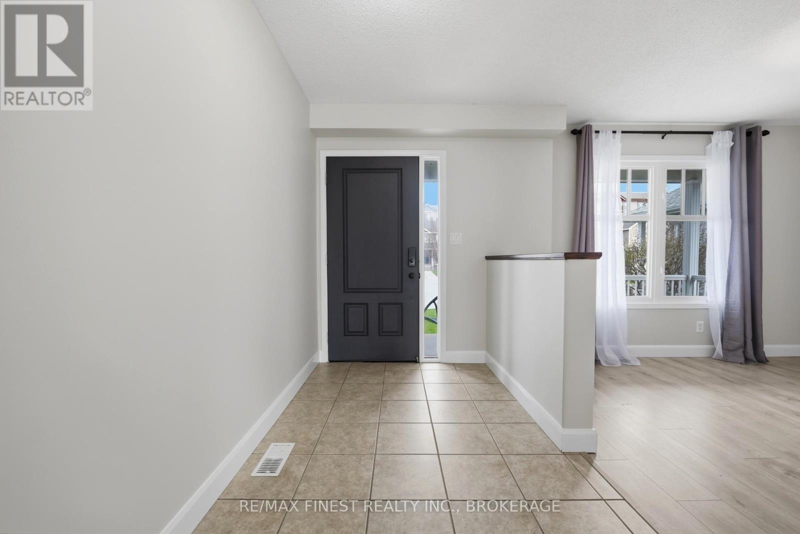 1223 AMANDA COURT - 5