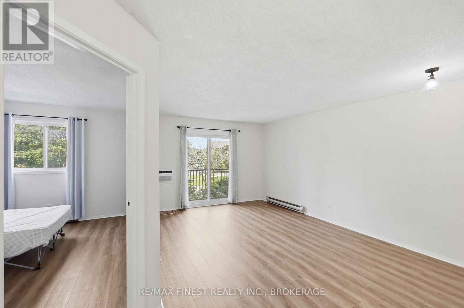 #206 573 ARMSTRONG ROAD - 13