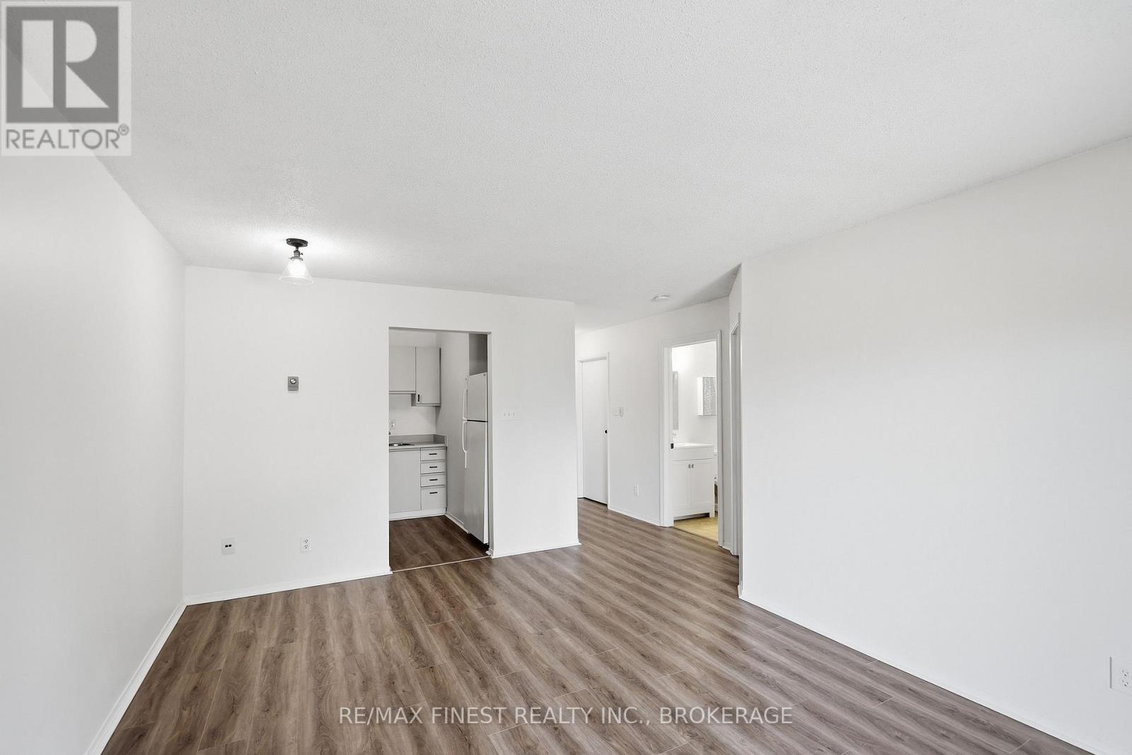#206 573 ARMSTRONG ROAD - 16